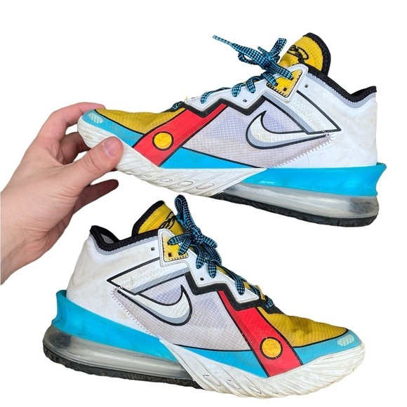 Nike LeBron 18 Low Stewie Griffin Size 9 - Picture 6 of 13